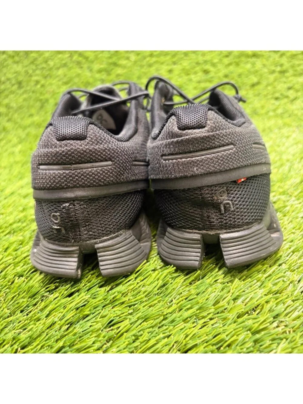 On Cloud 5 Womens Size 7 Triple Black Athletic Running Walking Shoes Sneakers
